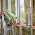 Montaż okna z użyciem ciepłego systemu izolacji